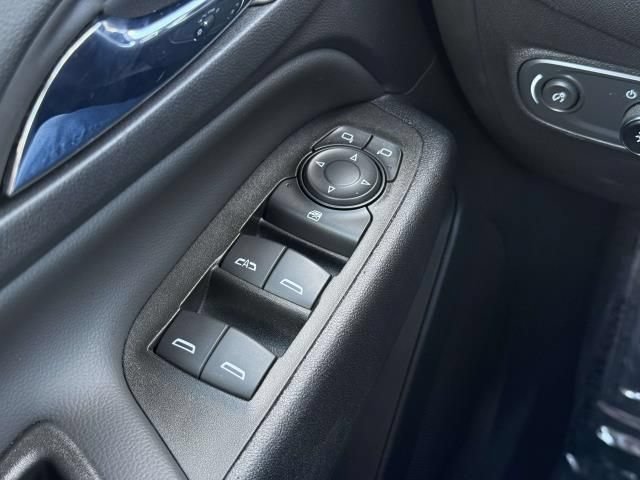 Used 2023 Chevrolet Equinox LT FWD image 17