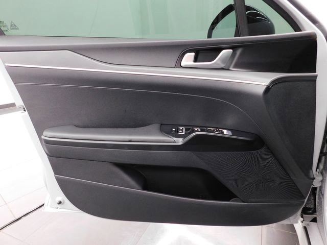 Used 2023 Kia K5 GT-Line image 13
