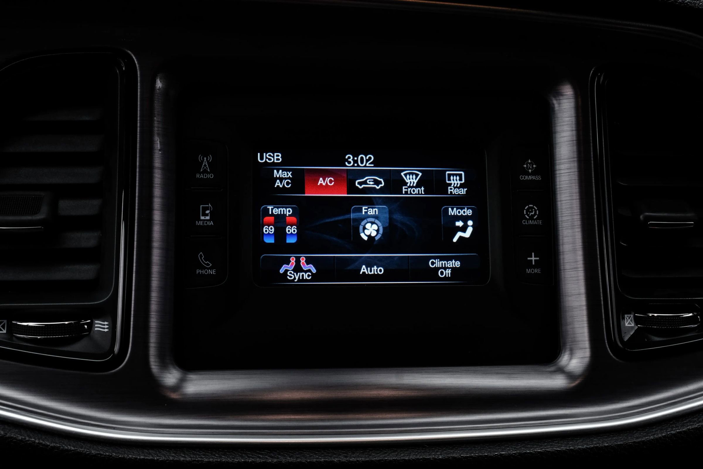 Used 2015 Dodge Challenger R/T w/ Quick Order Package 28B R/T RWD image 33