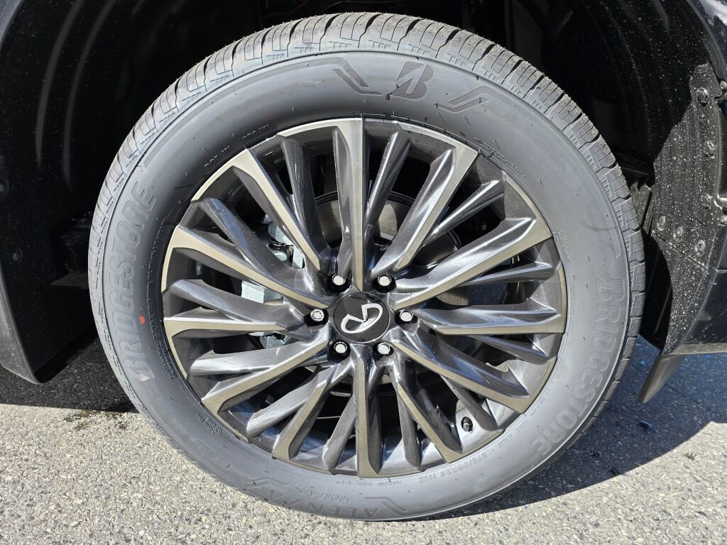 New 2025 INFINITI QX80 Autograph w/ Premium Cargo Package image 9