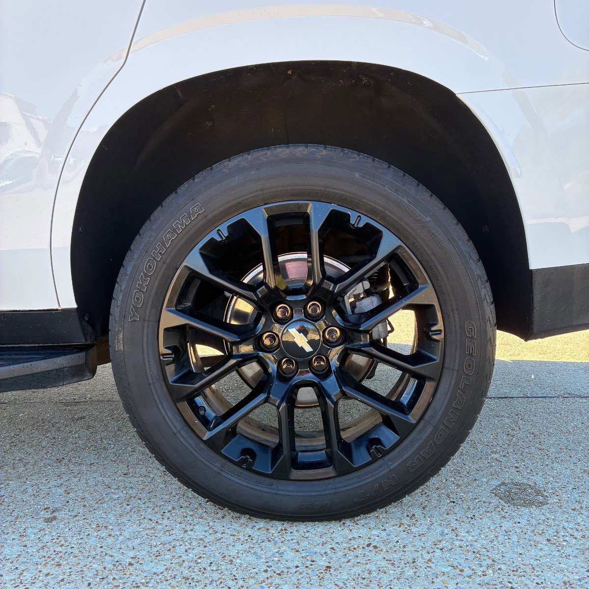 Used 2022 Chevrolet Tahoe RST w/ Luxury Package image 3