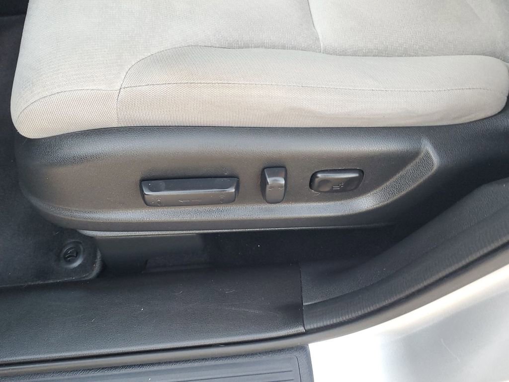 Used 2015 Honda CR-V EX image 29