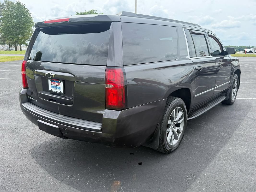 Used 2016 Chevrolet Suburban LT w/ Luxury Package AWD/4WD image 5