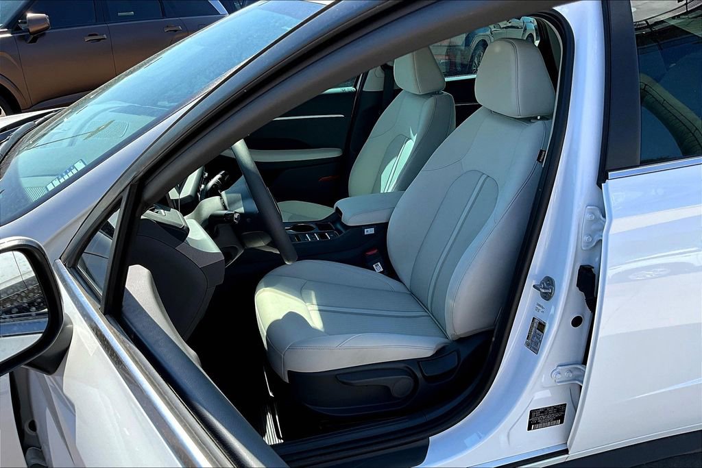 New 2025 Hyundai Sonata SE image 32