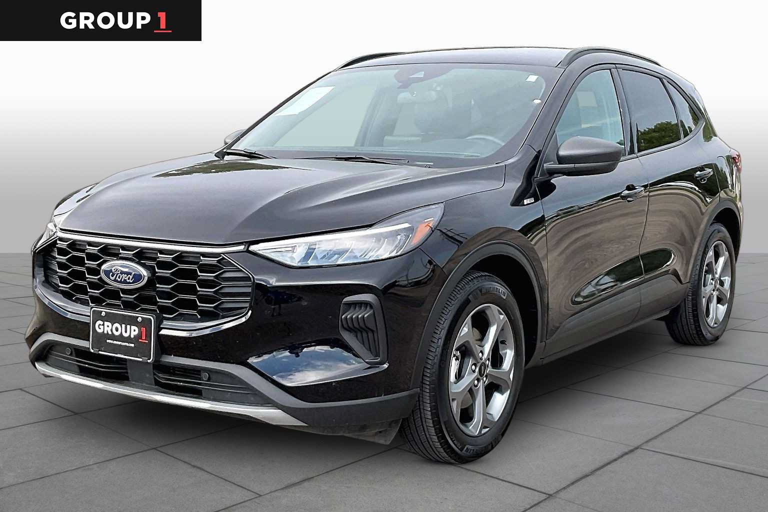Used 2025 Ford Escape ST-Line FWD image 1