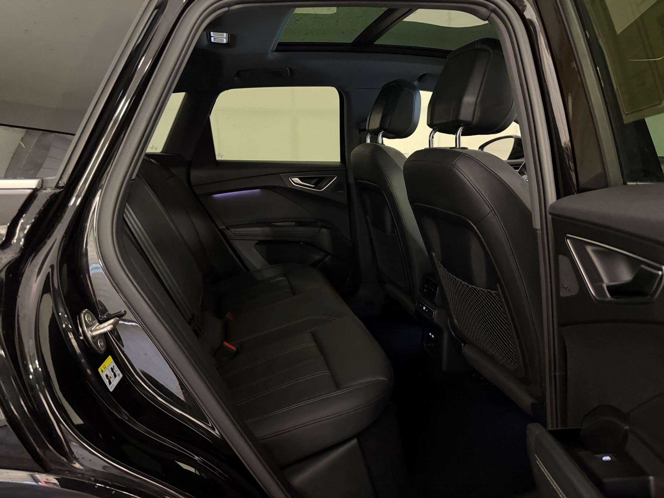 Used 2023 Audi Q4 e-tron Premium Plus w/ Premium Plus RWD image 30
