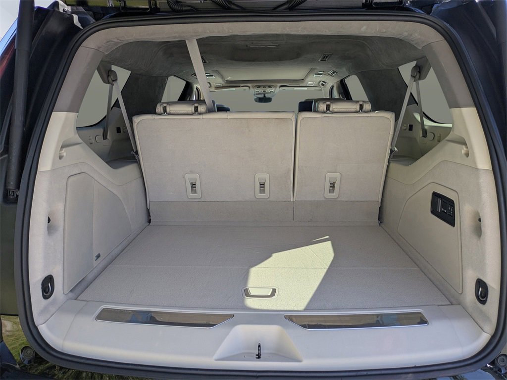 Used 2022 Cadillac Escalade ESV Sport Platinum image 11