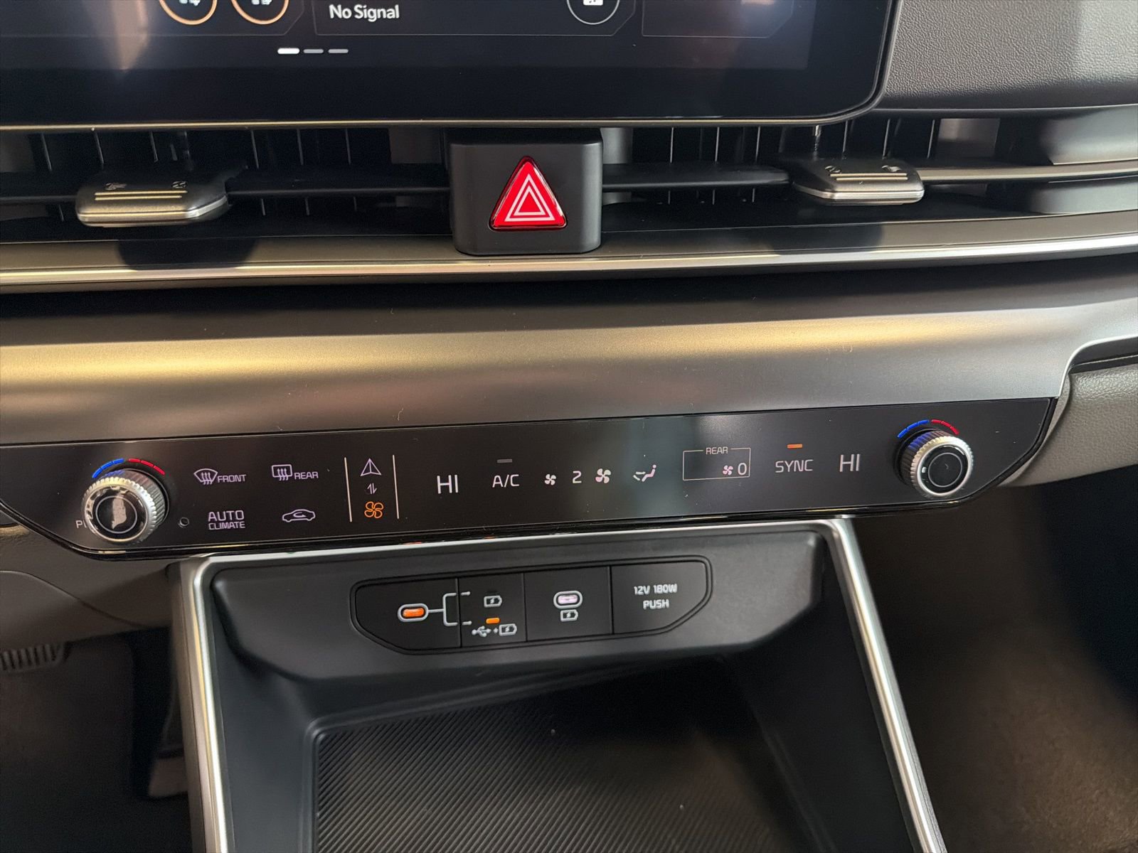 New 2026 Kia Carnival LX image 28