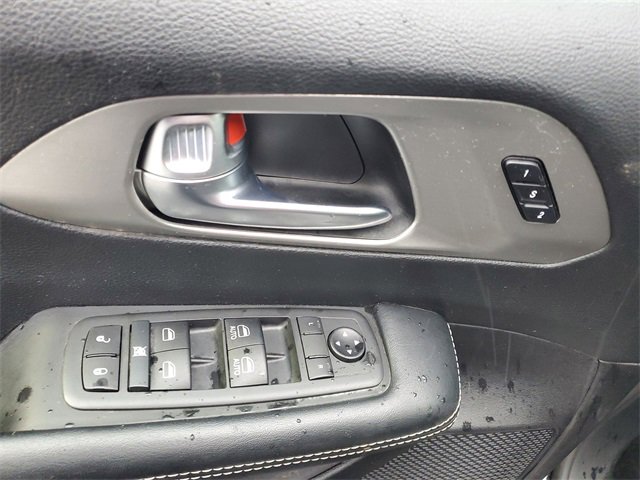 Certified 2020 Chrysler Pacifica Touring-L image 15