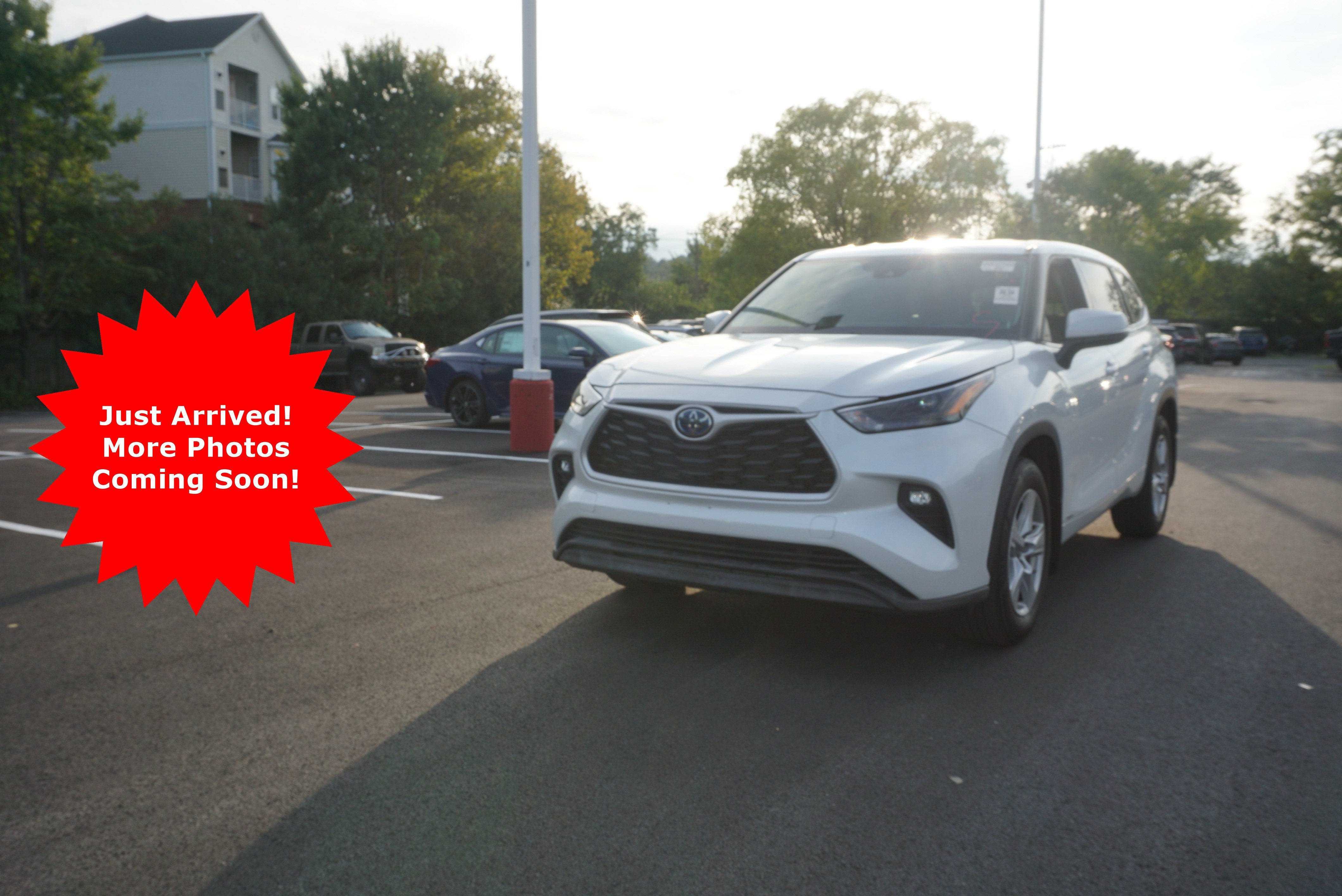 Used 2022 Toyota Highlander LE