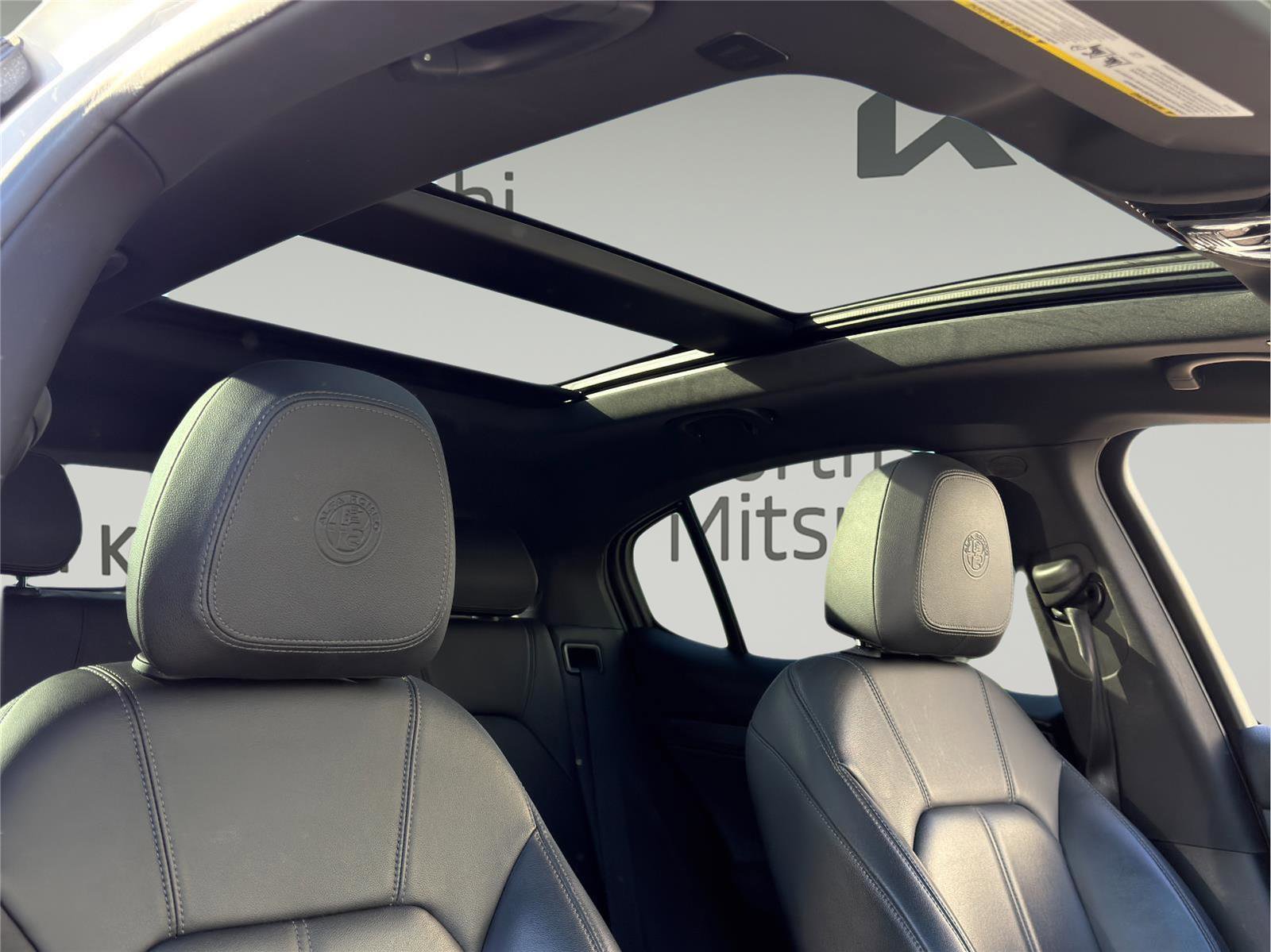 Used 2023 Alfa Romeo Stelvio Ti image 21