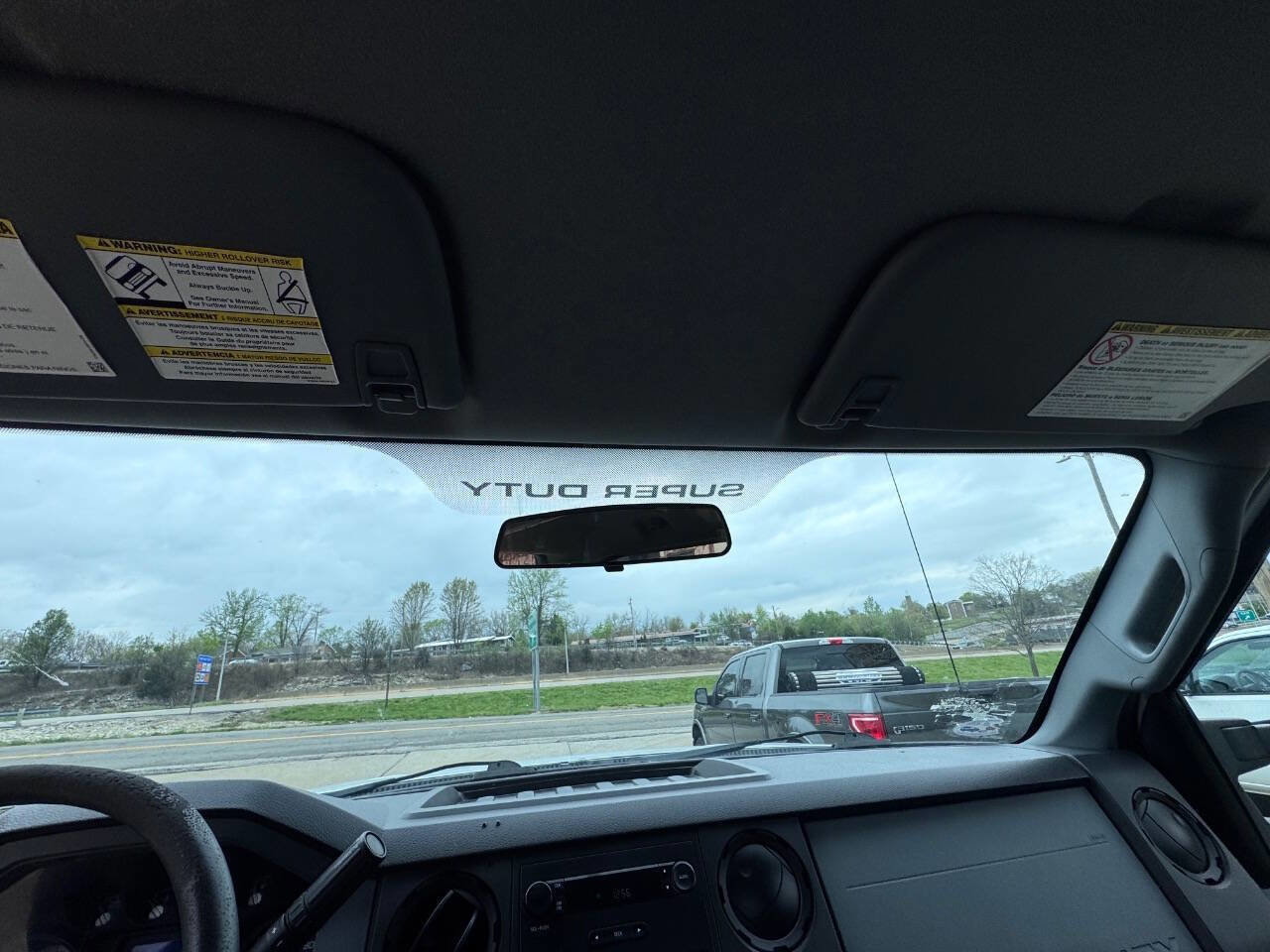 Used 2015 Ford F550 4x4 Regular Cab Super Duty image 19