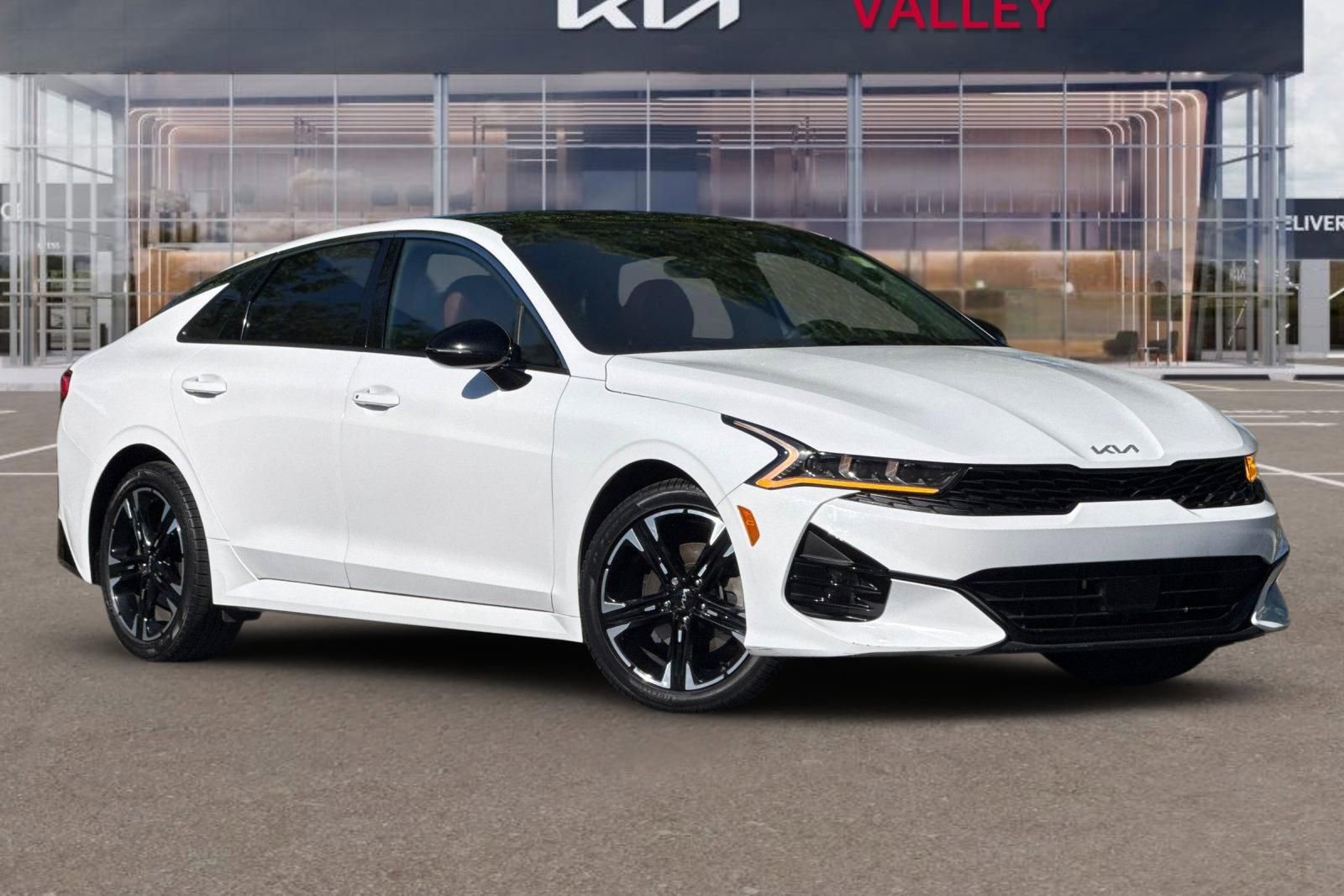 Used 2022 Kia K5 GT-Line w/ GT-Line FWD Premium Package image 2