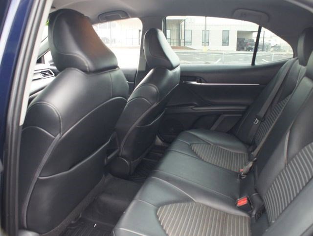 Used 2021 Toyota Camry SE image 11
