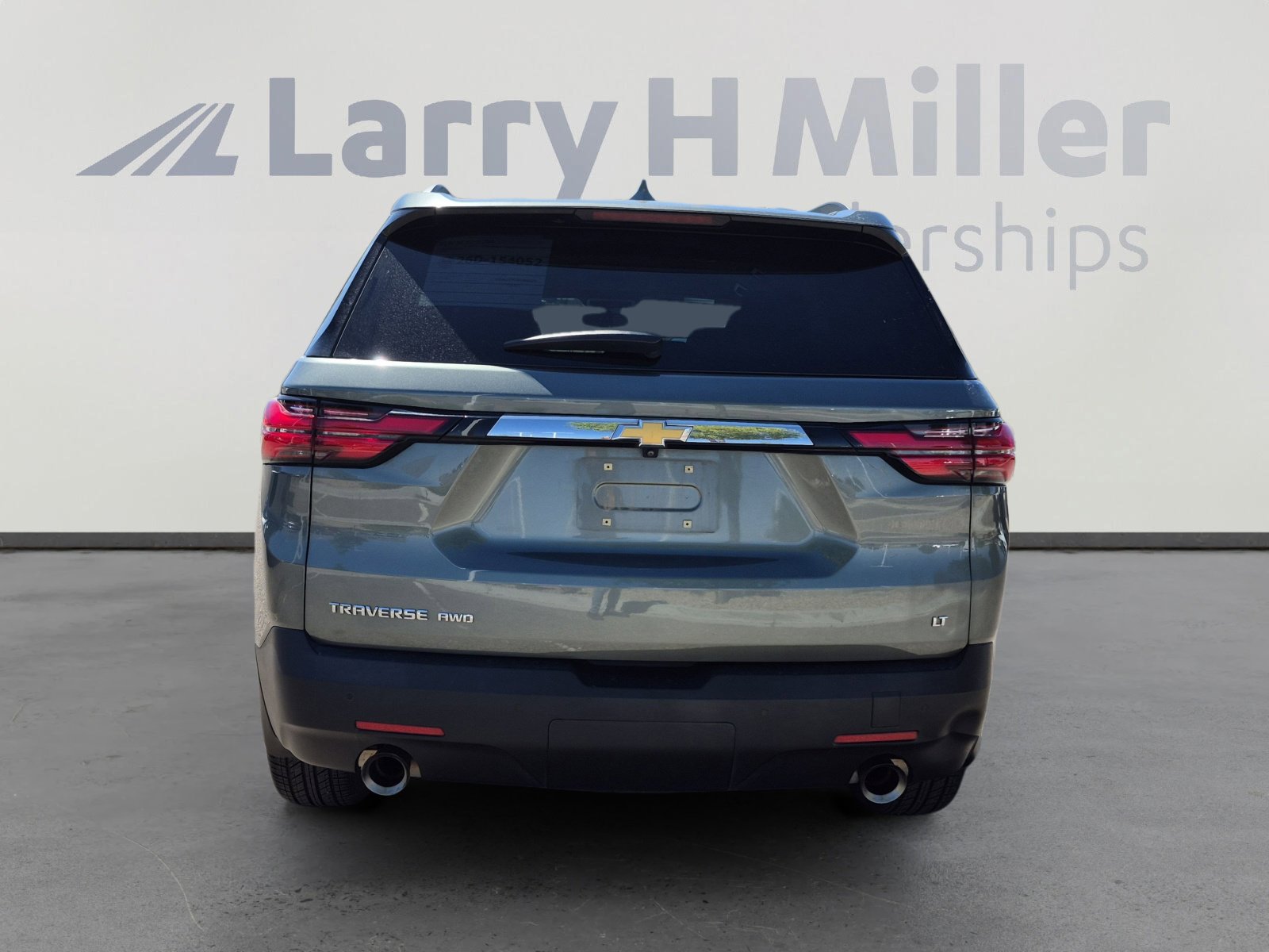 Used 2022 Chevrolet Traverse LT w/ LPO, Cargo Package AWD/4WD image 4