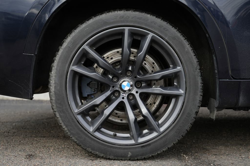Used 2019 BMW X6 M image 9