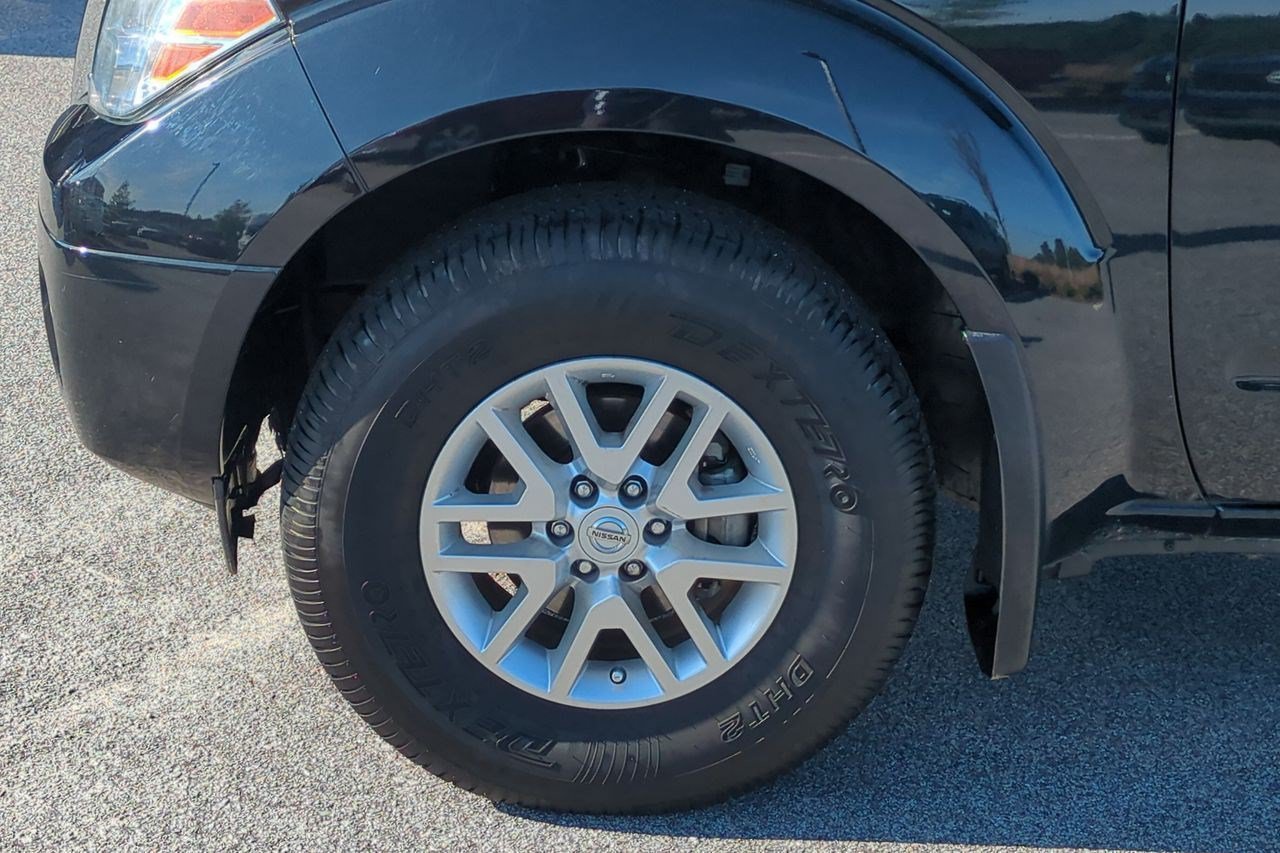 Used 2019 Nissan Frontier SV w/ Value Truck Package RWD image 11