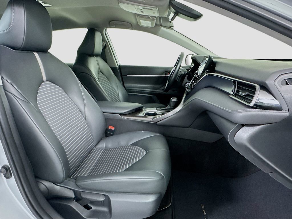 Used 2024 Toyota Camry SE FWD image 27