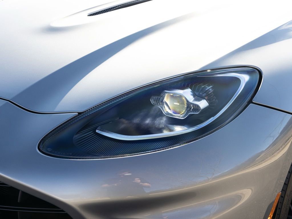 New 2026 Aston Martin DBX 707 image 15