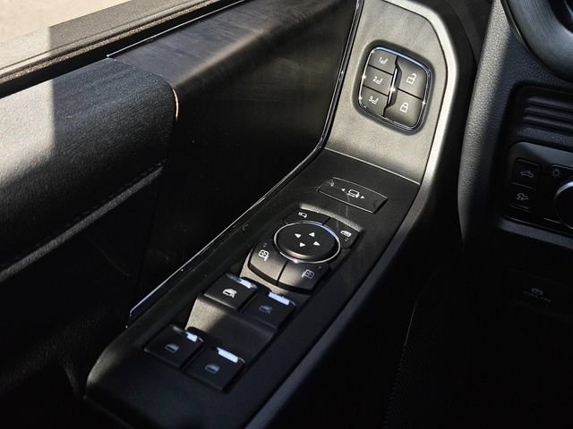 New 2026 Ford F350 Lariat RWD image 22