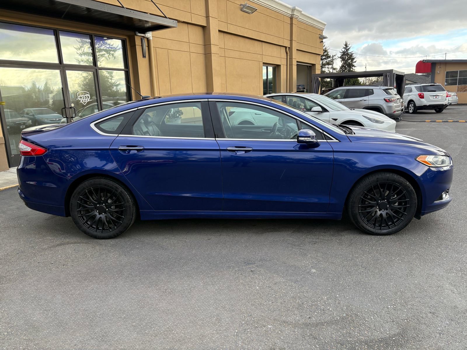 Used 2014 Ford Fusion Titanium FWD image 7