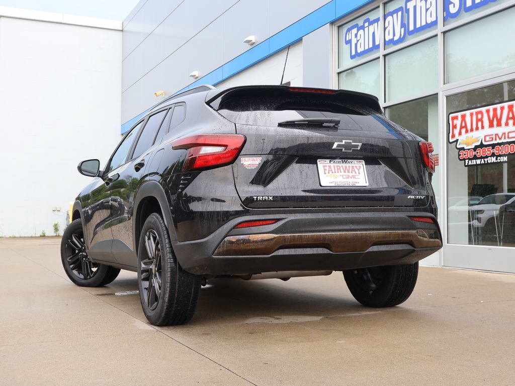 Used 2025 Chevrolet Trax ACTIV w/ Sunroof Package FWD image 35