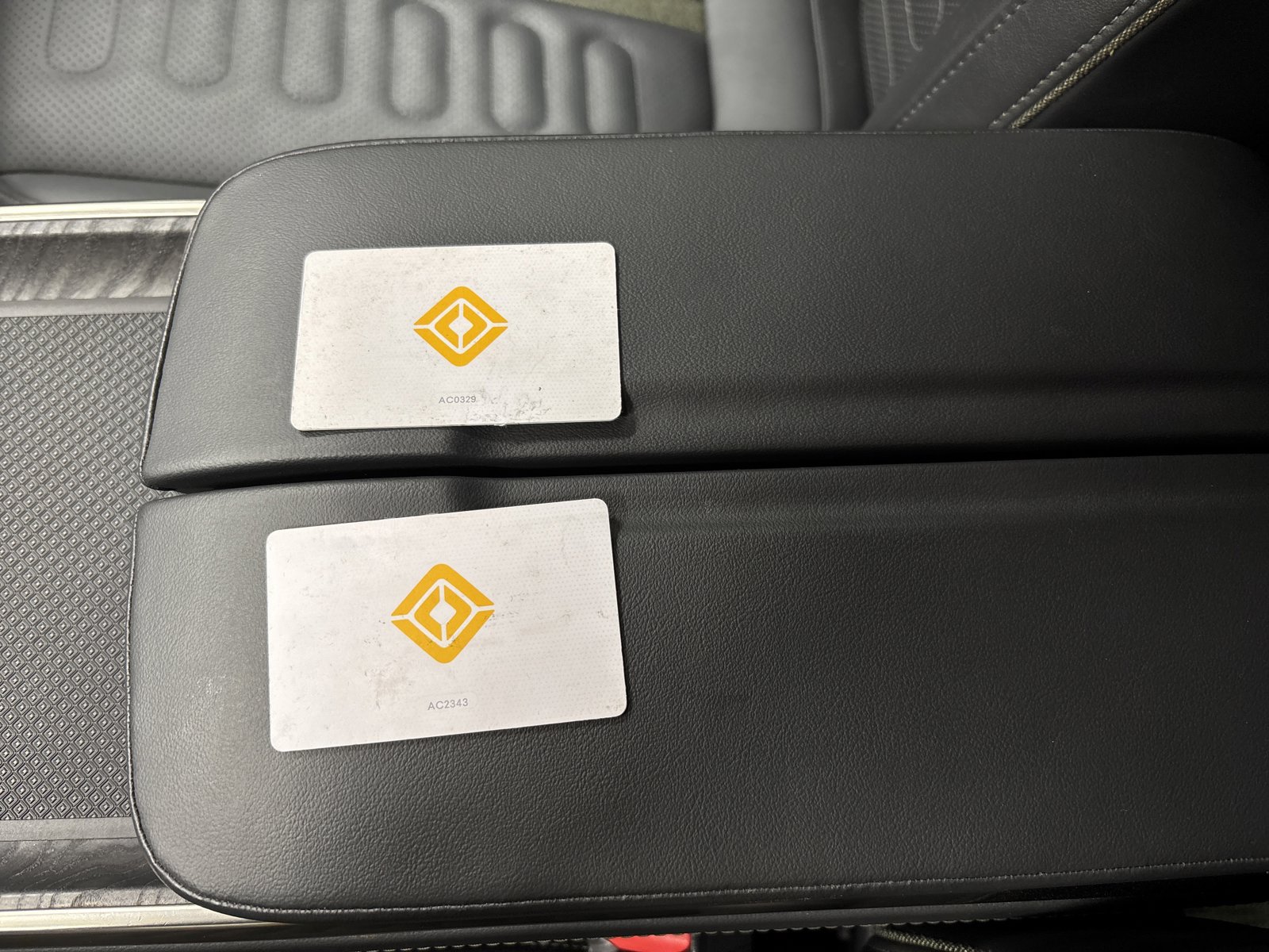 Used 2022 Rivian R1S Launch Edition image 31