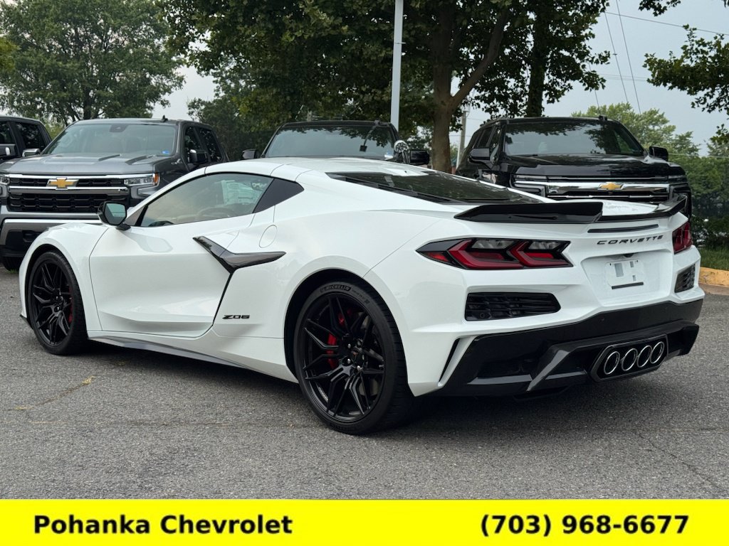 Used 2026 Chevrolet Corvette Z06 RWD image 3
