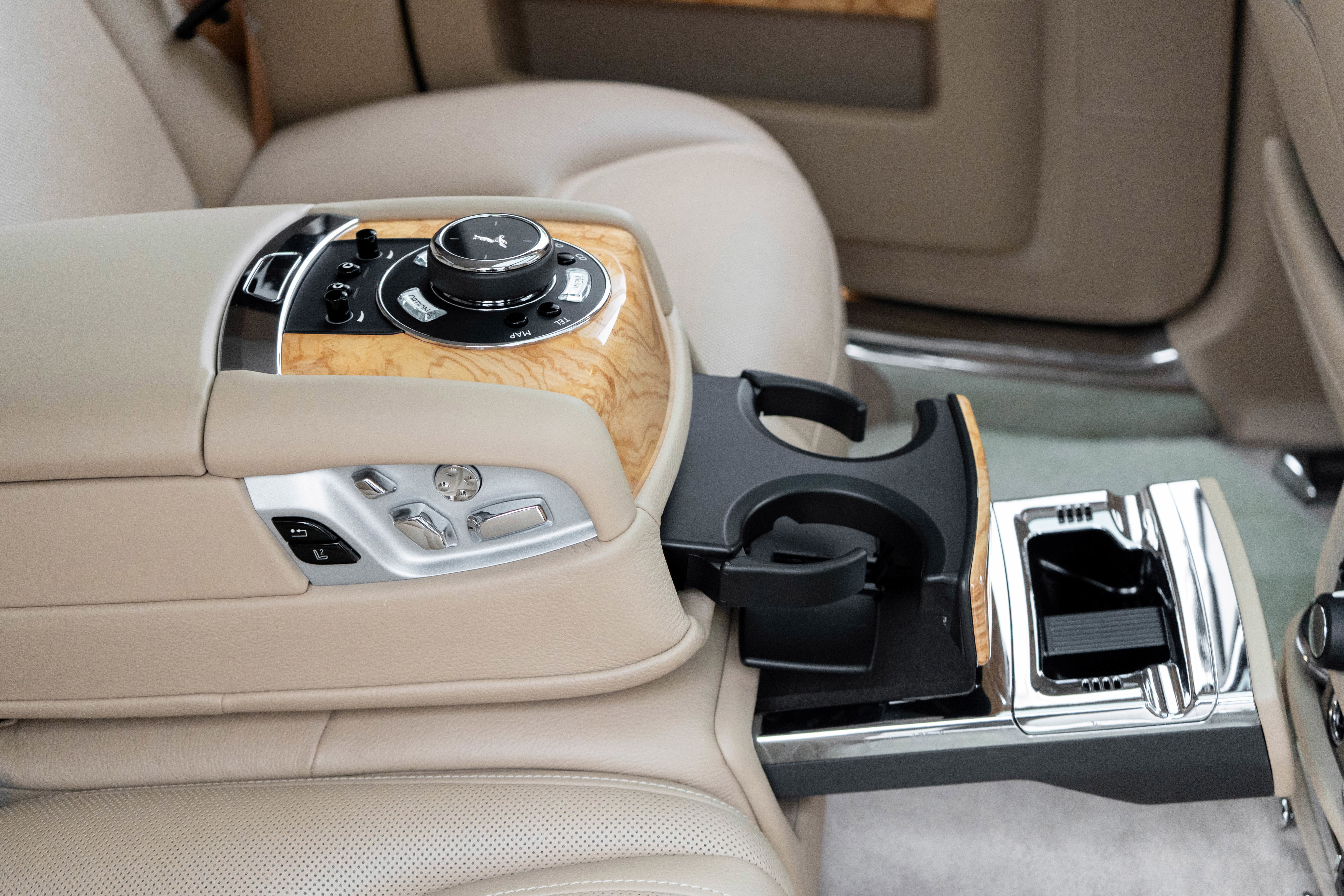 Used 2017 Rolls-Royce Ghost image 71