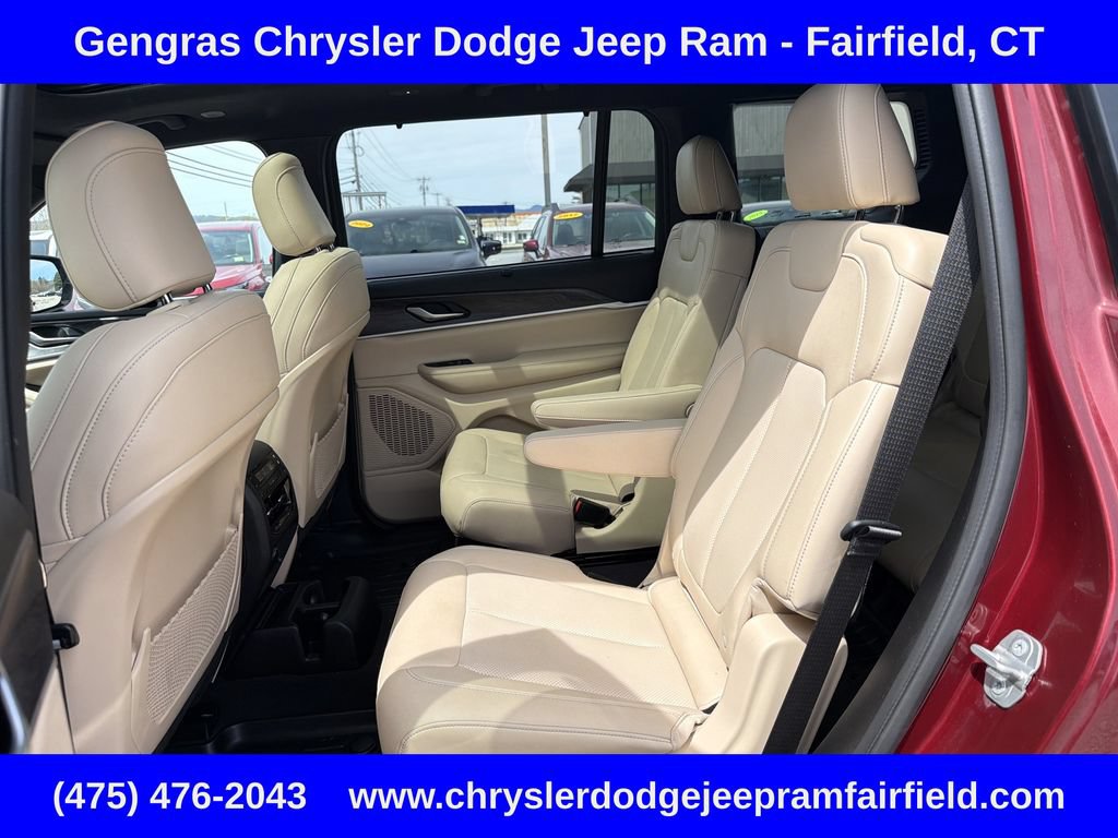 Used 2023 Jeep Grand Cherokee L Limited w/ Luxury Tech Group II AWD/4WD image 48
