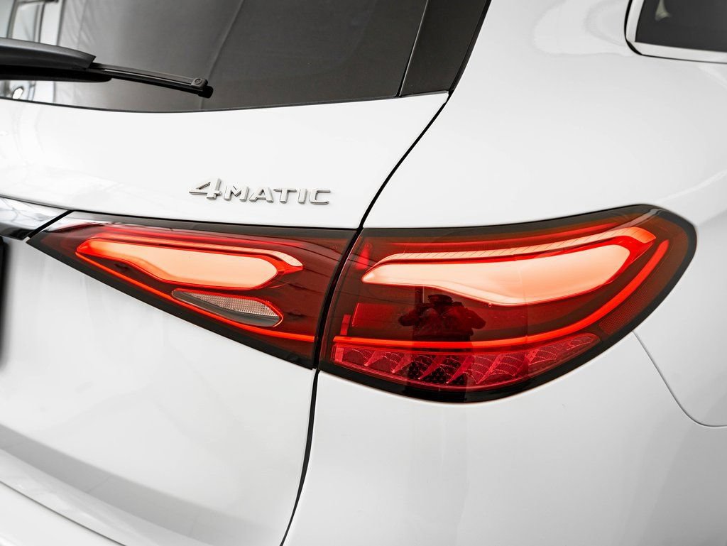 Certified 2026 Mercedes-Benz GLC 300 4MATIC image 17