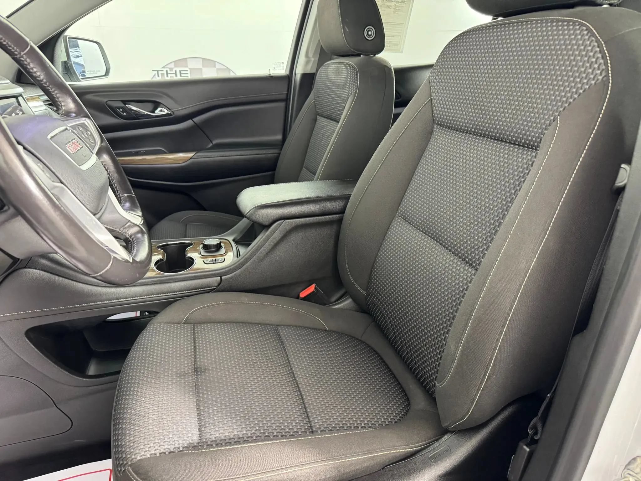 Used 2020 GMC Acadia SLE w/ Driver Convenience Package AWD/4WD image 33