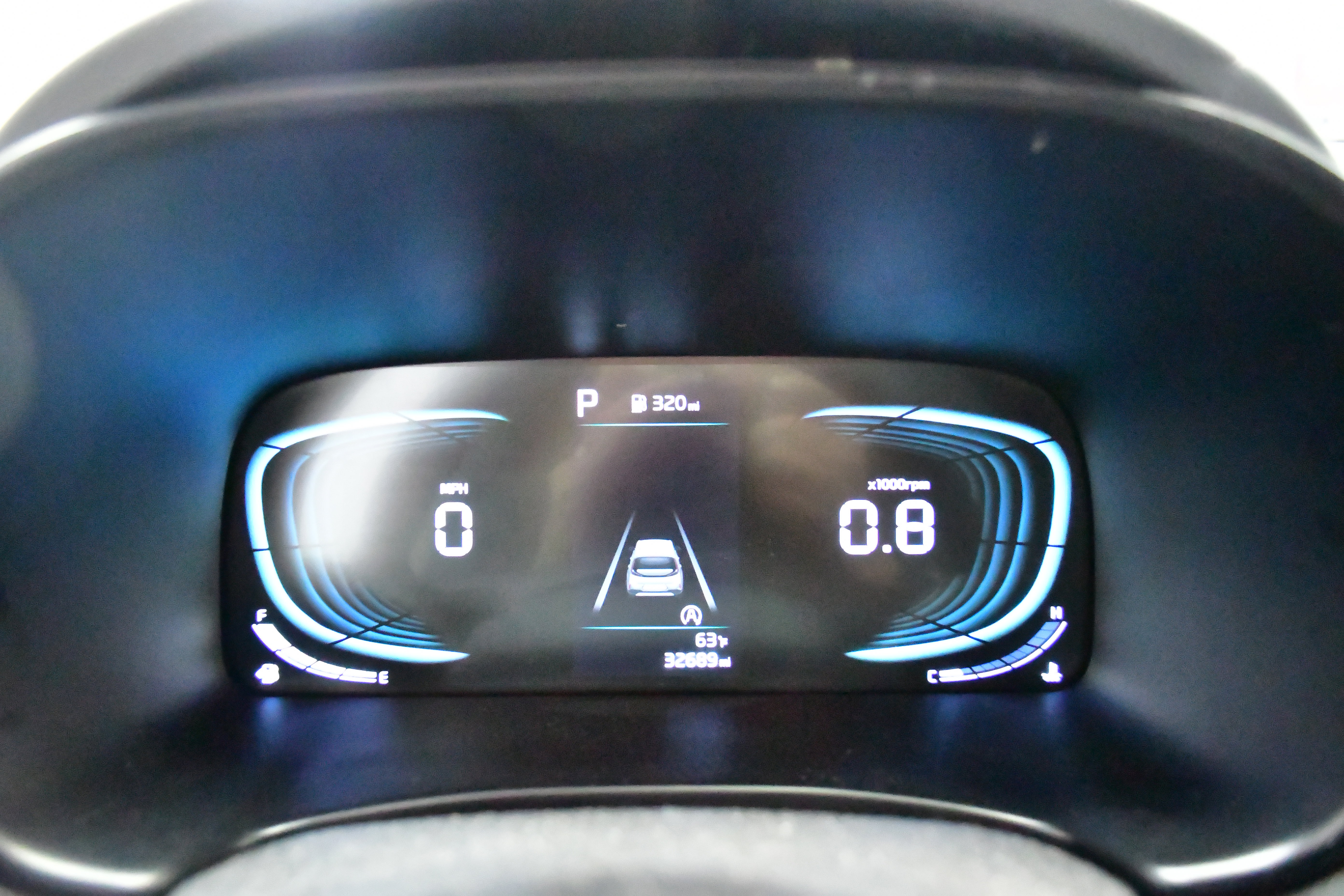 Used 2025 Kia Soul LX w/ LX Technology Package FWD image 18