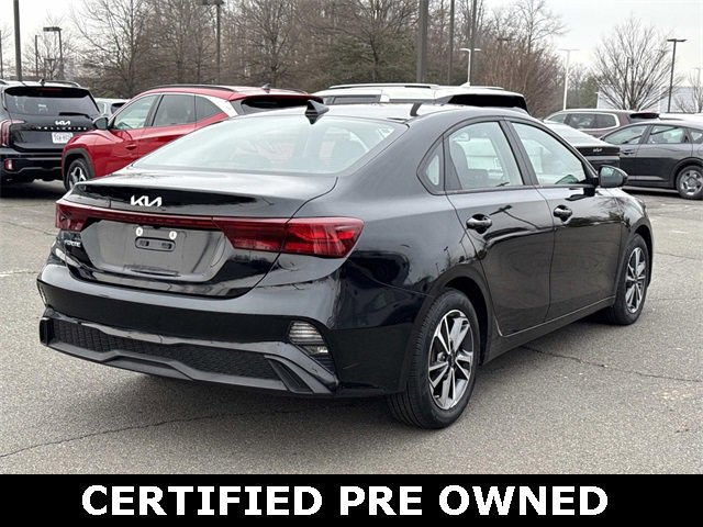 Used 2023 Kia Forte LXS image 2