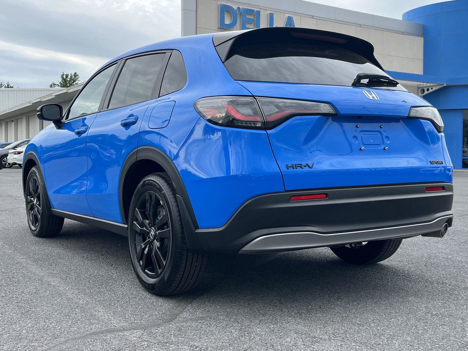 Certified 2026 Honda HR-V Sport image 9