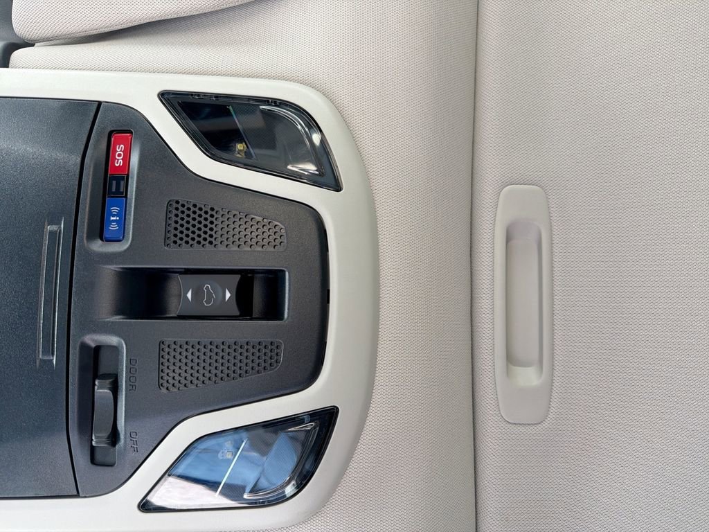 Used 2025 Subaru Outback Limited image 30