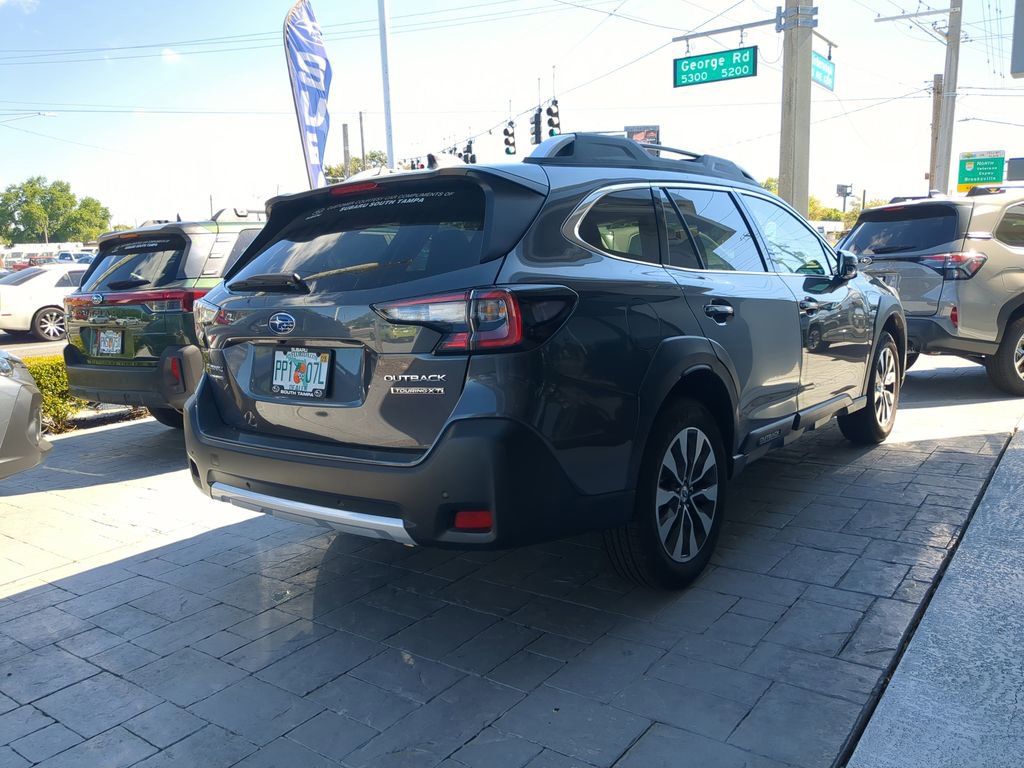 Used 2025 Subaru Outback Touring XT image 5