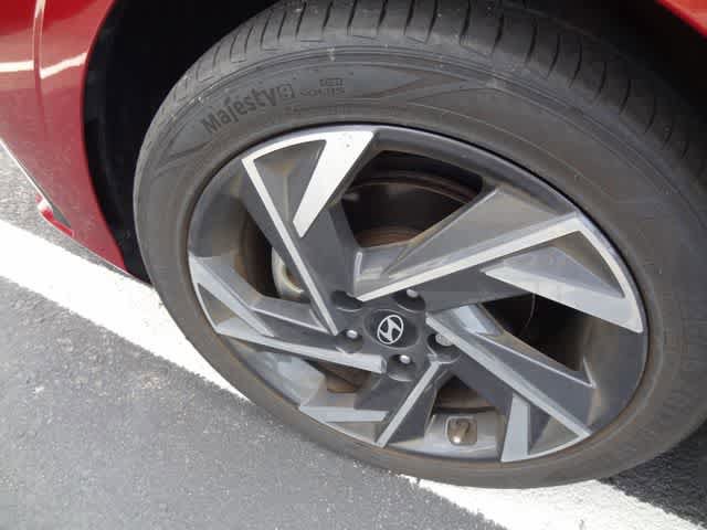 Used 2024 Hyundai Elantra SEL w/ Convenience Package FWD image 15