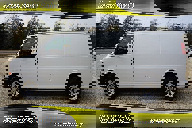 Used 2010 Chevrolet Express 1500 image 7