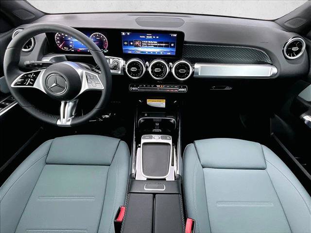 New 2026 Mercedes-Benz GLB 250 image 7