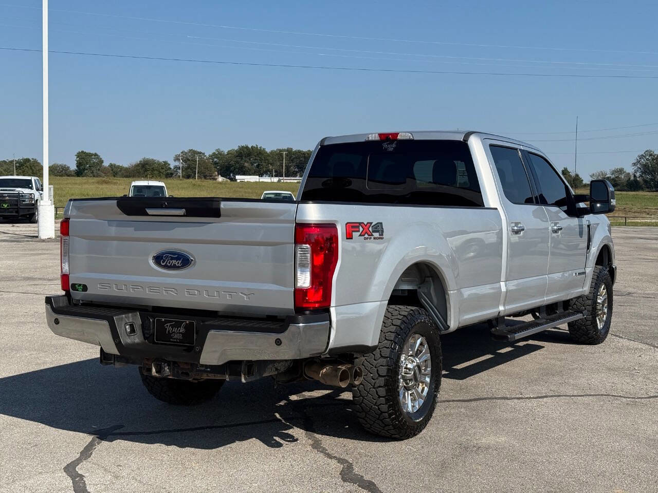 Used 2017 Ford F250 XLT w/ XLT Premium Package image 5