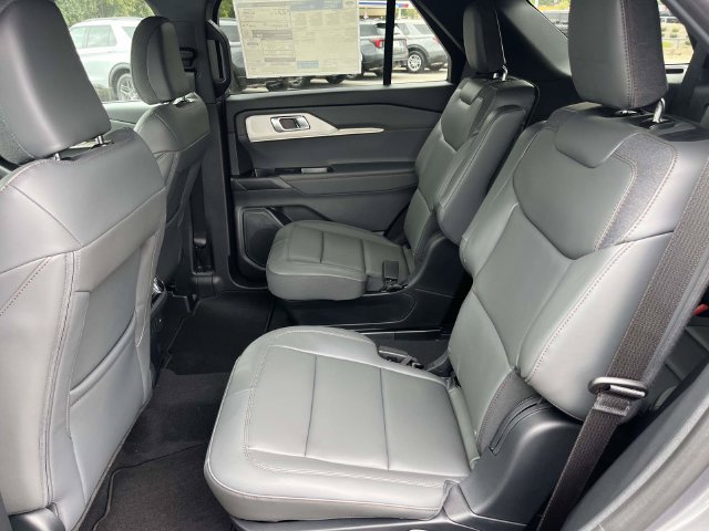 New 2027 Ford Explorer Active w/ Active Comfort Package RWD image 9