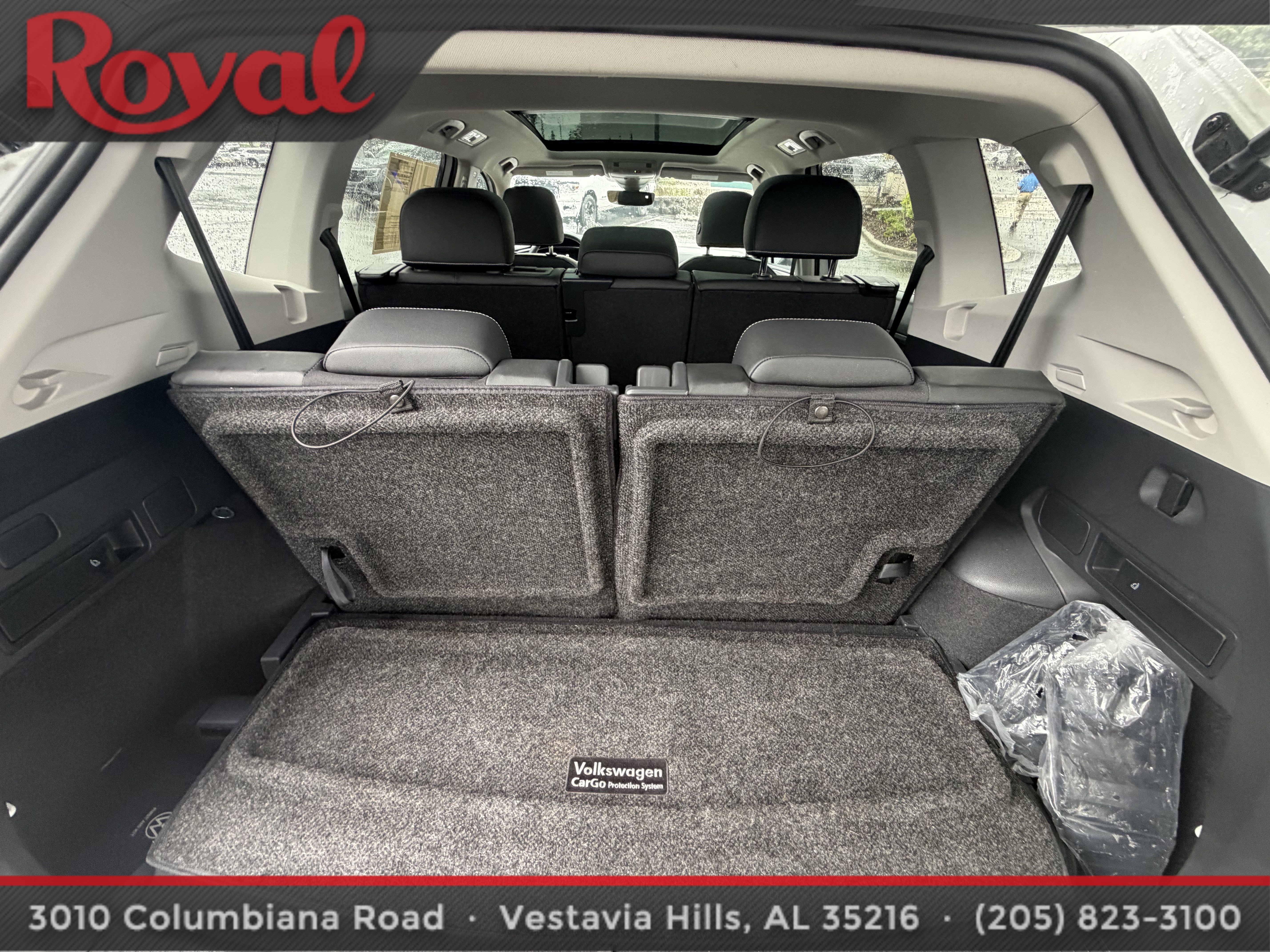 Certified 2023 Volkswagen Tiguan SE w/ Panoramic Sunroof Package FWD image 11