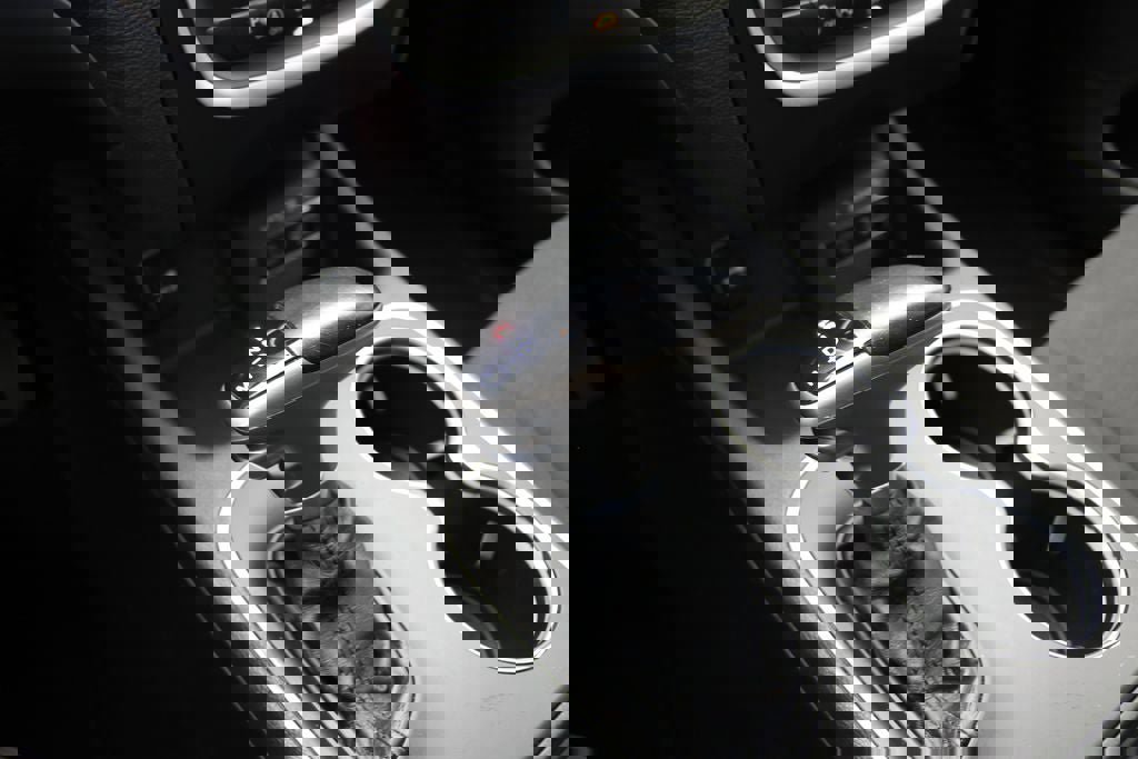 Used 2020 Dodge Durango SXT image 24