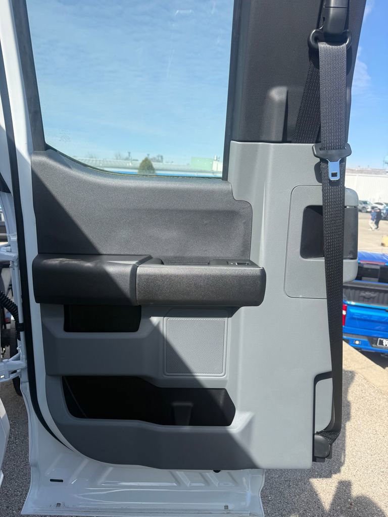 New 2026 Ford F550 4x4 Supercab Super Duty image 10
