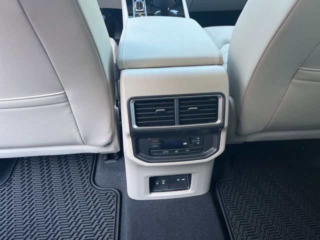 New 2026 Volkswagen Atlas SE image 17