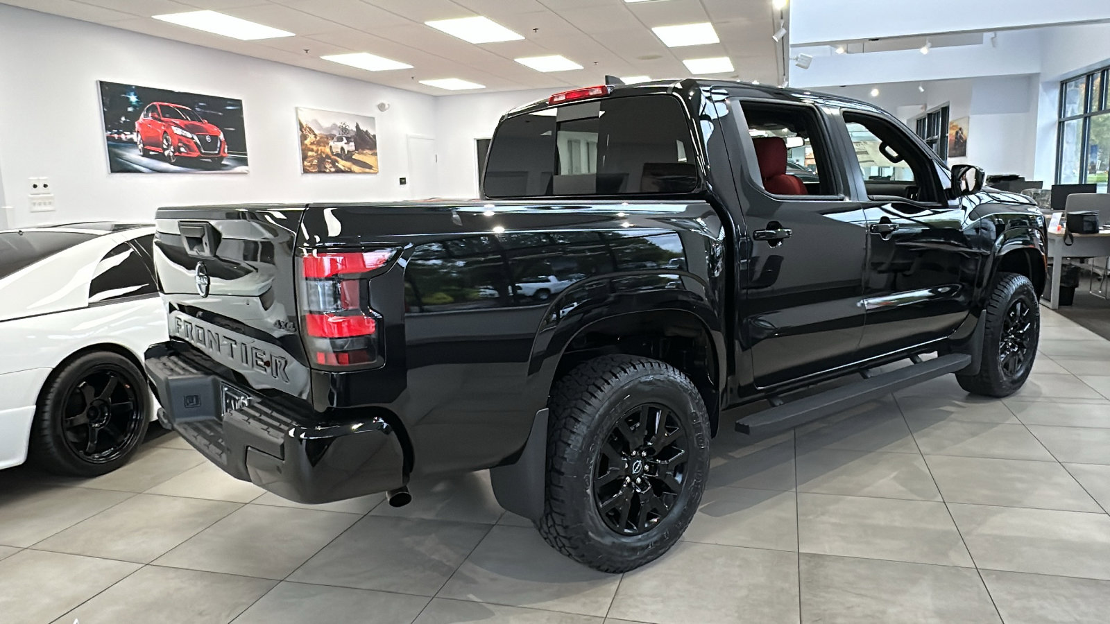 New 2026 Nissan Frontier SV image 8