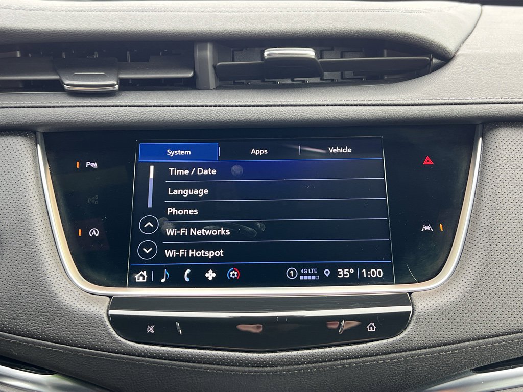 Used 2024 Cadillac XT6 Luxury image 26