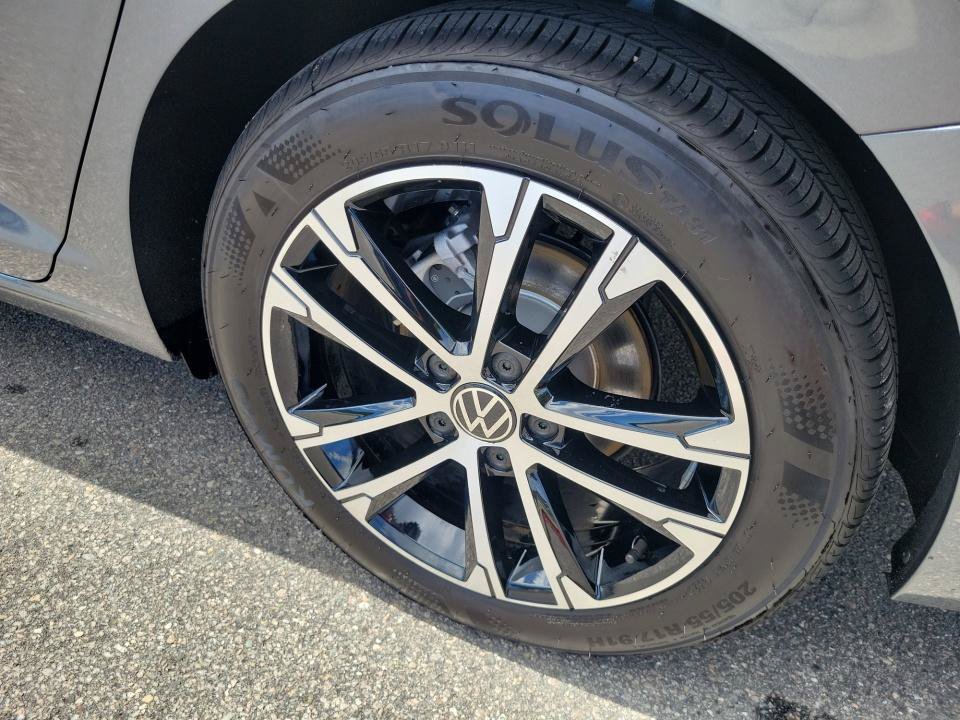 Certified 2026 Volkswagen Jetta Sport FWD image 23