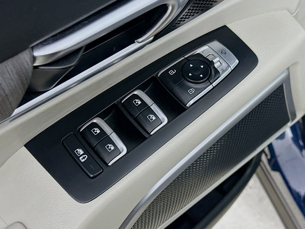 Used 2023 Kia Telluride EX w/ EX Captain's Chair Package image 21